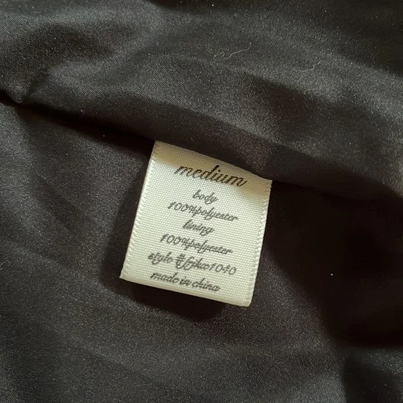 Black Quilted Vest With Gold Hardware- size medium ♥️ - Picture 5 of 5